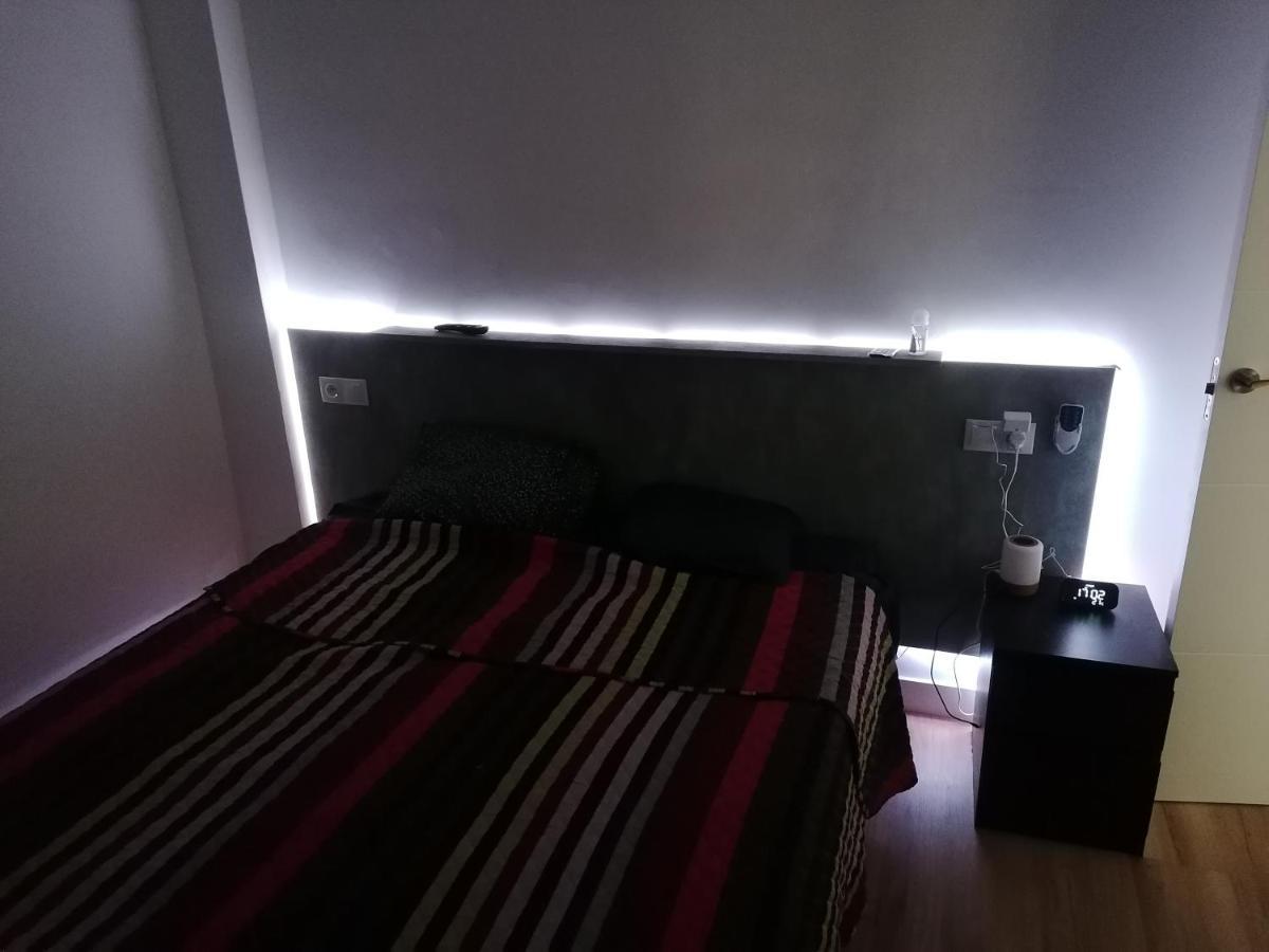 Piso Agradable Cerca De La Playa Apartment Almeria Luaran gambar
