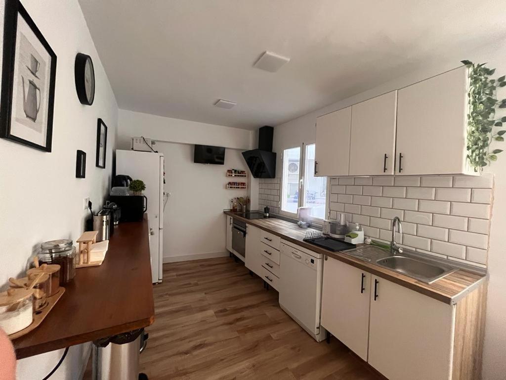 Piso Agradable Cerca De La Playa Apartment Almeria Luaran gambar