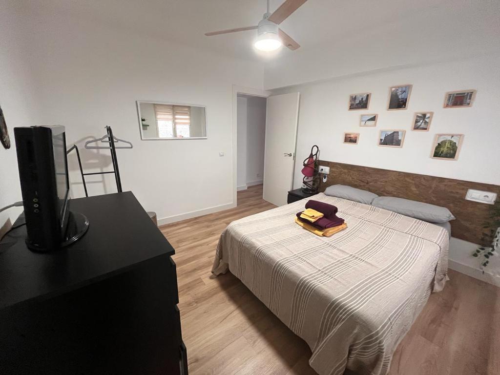 Piso Agradable Cerca De La Playa Apartment Almeria Luaran gambar
